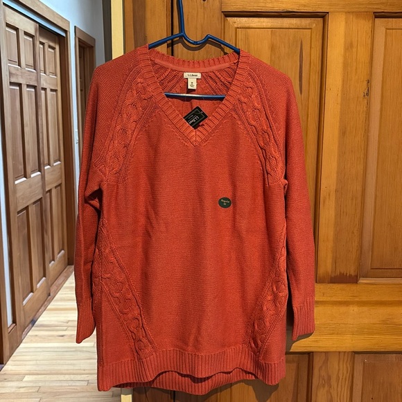 NWT L.L. Bean Double L V-Neck Tunic some cable design Sweater M Reg Mineral Red - Picture 1 of 14